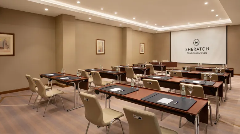 Sheraton-Riyadh-Hotel-&-Towers-Meeting